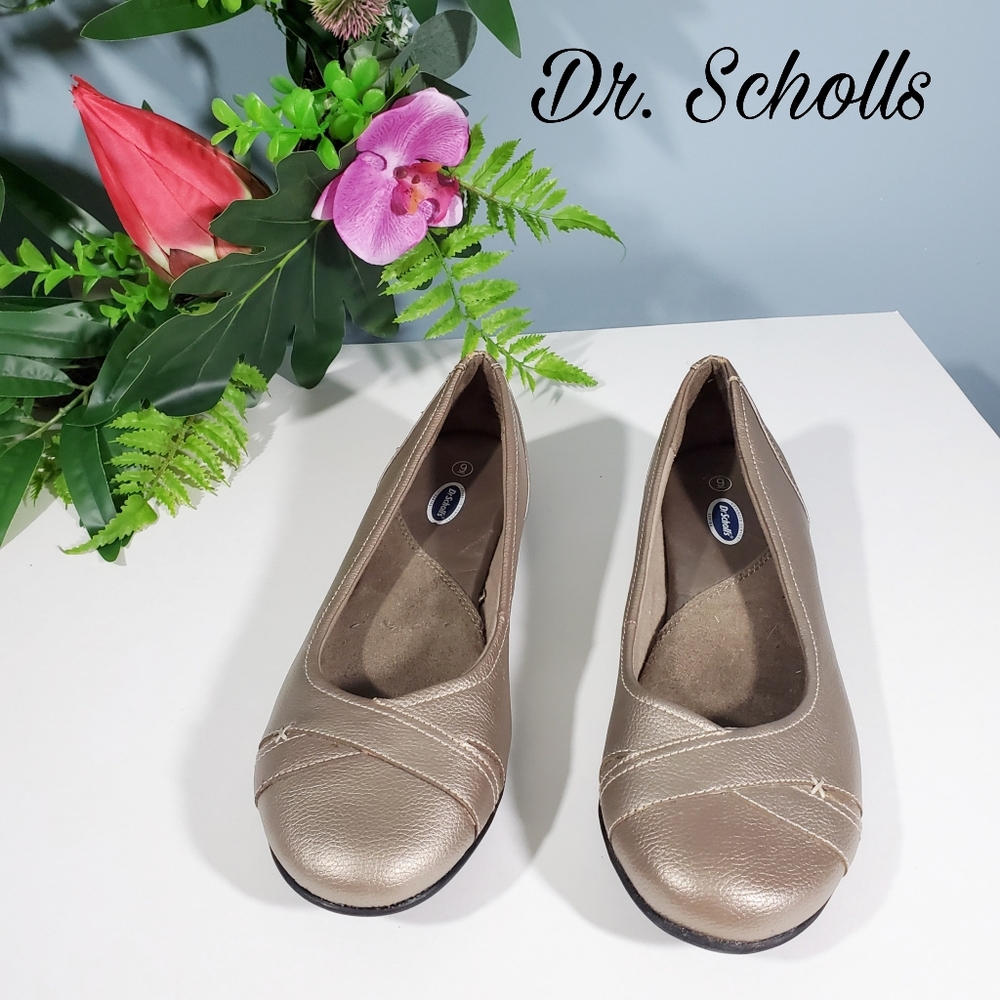 $10 SHOE SALE!  Closet Closing! Dr. Scholls flats round toe size 9